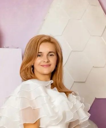 Леся ПОПОВЕЦЬКА-ДЕМЧЕНКО